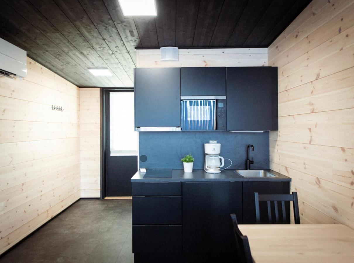 Black Aparthotel